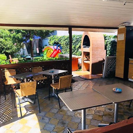 Casa Paloma Hotel Костинещи Екстериор снимка